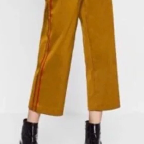 Zara SALE! High Waisted Wide Cropped Pants Mustard Color Red Stripes, sz. Medium - Picture 3 of 14